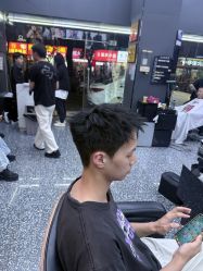 -藤野造型专业烫染接发