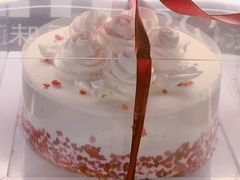 8寸鲜奶蛋糕-红宝石·鲜奶小方·海派西点房(浦三店)