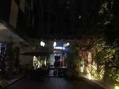 -禾康家蛋糕店