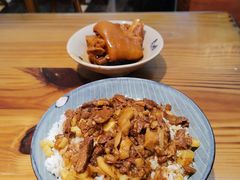 -红猪卤肉饭(大西洋美食城店)