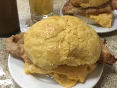 猪扒蛋菠萝包-沙溪兄茶餐厅
