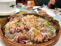 荷叶蒜蓉蒸鱿鱼-顺德佬酒楼(粤海店)