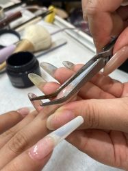 -花岐款式专研健康美甲沙龙
