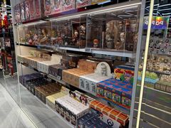 -泡泡玛特POPMART(侨福芳草地店)