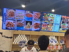 -西部马华清真兰州牛肉面·烧烤夜市(上地店)