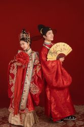 点击看大图 -挪娅婚纱摄影皇家会所