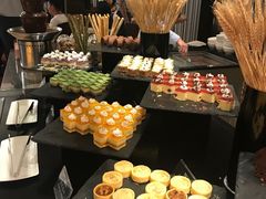 -上海西藏大厦万怡自助餐厅(徐汇店)