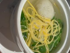 钓鱼台鮰鱼狮子头-贡宴盐帮菜自贡驻京联络处餐厅