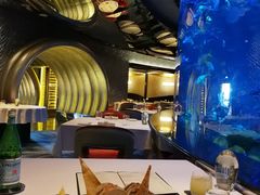 -迪拜帆船酒店海底餐厅