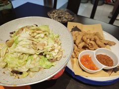 -川流不息·地道川菜·小龙虾(松东路店)