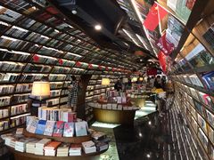 -钟书阁(珍园店)