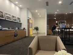 -百联沪通凯迪拉克4s店