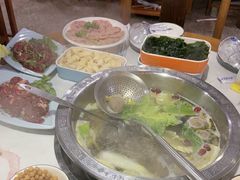 -乡土黄·鲜牛肉火锅·小龙虾(兴业街店)