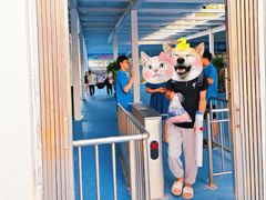 -黄河谷马拉湾海浪浴场