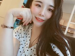-精悦蓉(松江万达广场店)
