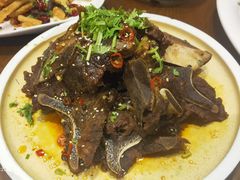 手抓香卤牛骨-钵家大院·地道湖北菜(江夏·大花岭店)