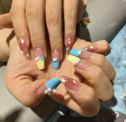 -甲·铺轻奢美甲美睫