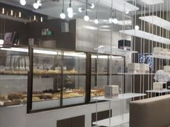 面包甜点陈列柜-奈雪的茶(华侨城创意园店)