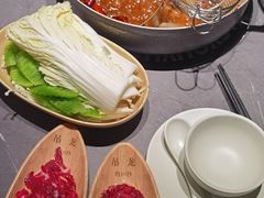 -左庭右院鲜牛肉火锅(浦江欢乐颂店)