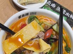 -蒙自源米线大王(花园城商场店)