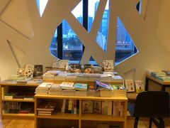 -新华书店(保利水城店)