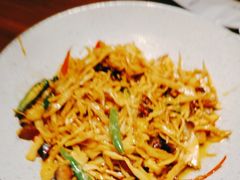 -川流不息·地道川菜·小龙虾(松东路店)