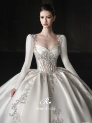 -Renee芮亦婚纱