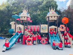 -上海青草地幼儿园