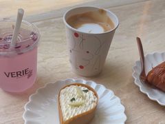 -VERIE BAKEHOUSE
