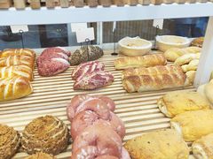 -焙丽拾光(麦凯乐直营店)