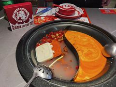 水牛奶冬阴功红油辣锅双拼-生活如沸·顺德水牛奶火锅(大学路店)