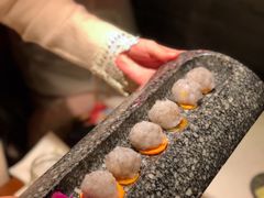 干贝咸蛋黄虾滑-哥老官重庆美蛙鱼头(龙湖杭州金沙天街店)