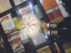 -钟书阁(松江泰晤士小镇店)