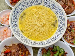 -李与白包子铺(桐梓林店)