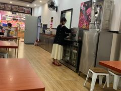 大堂-阿波潮汕牛肉火锅·汤粉面(拱北店)