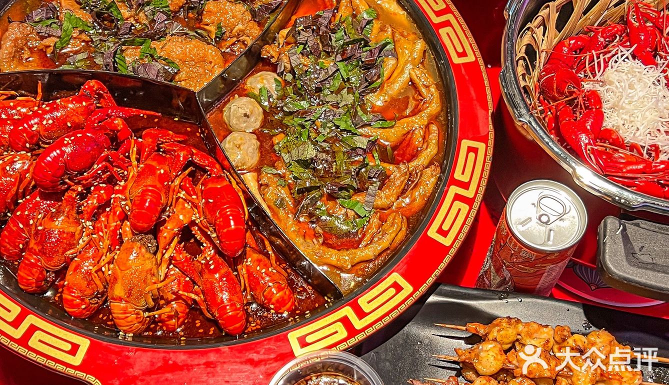 来南宁一定要去琅西村胡爷吃椰香小龙虾!