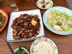 -去吃小龙虾·江湖菜·烧烤(南滨路店)