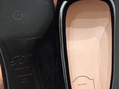 -爱革·奢品·鞋包·衣物·家居(金桥国际商业广场店)