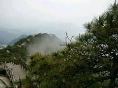 -罗田薄刀峰风景区