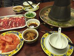 -颐品居涮肉(乌鲁木齐中路店)