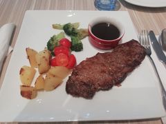 -必胜客(东大桥店)