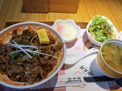 当家肥牛烧肉丼-桃花丼烧肉饭(凯丹商场店)