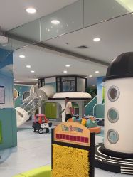 -孩子王童乐园(唐山万达广场店)