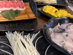 -呷哺呷哺 小火锅 (浦东新欧尚超市店)