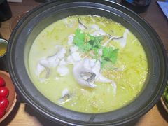 -九锅一堂酸菜鱼(学府凯德店)