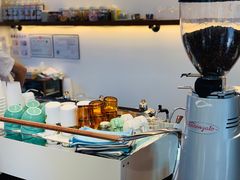 -Line 咖啡(石厦花园店)