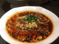 -万重锦·人文川菜馆(骡马市店)