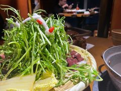黑猪灼泉水时蔬-吃饭皇帝大(合生汇店)