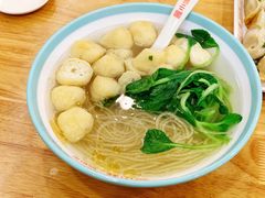 油豆腐粉丝汤-小姜锅贴(凤凰街店)