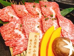 -山川小町·极番烧肉(新地假日广场店)